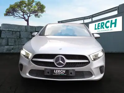 Mercedes-Benz Classe A 250 — Berline compacte sportive, 224 ch et seulement 18 500 km — fianco