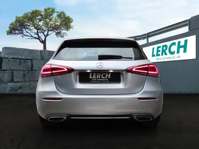 Mercedes-Benz Classe A 250 — Berline compacte sportive, 224 ch et seulement 18 500 km — cruscotto