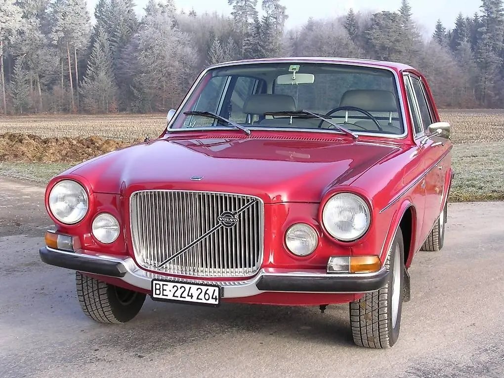 Volvo 164 1969 — Berline classique suédoise restaurée, moteur 3.0L — Außenansicht