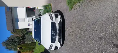 Volvo V60 Hybrid — Break élégant, motorisation écologique 253 ch — Miniature 8