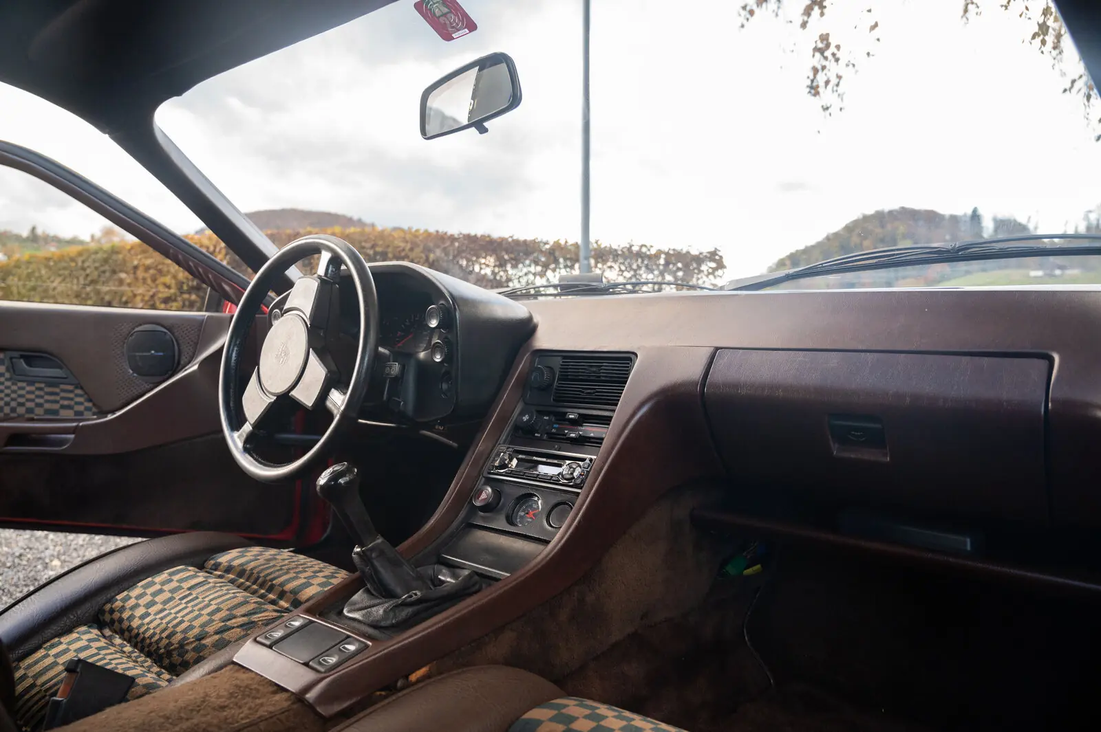 Porsche 928 1977 occasion Spiez — 5