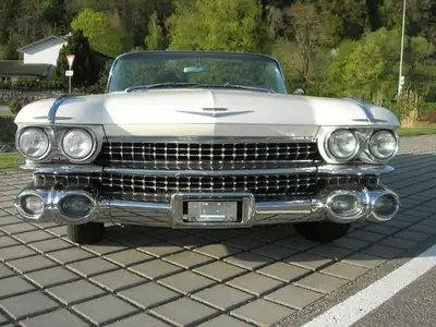 Cadillac Series 62 1959 — Chef-d'œuvre cabriolet américain, état impeccable — fianco