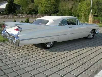 Cadillac Series 62 1959 — Chef-d'œuvre cabriolet américain, état impeccable — Miniatura 7