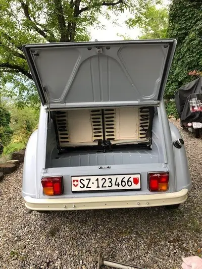 Citroën 2CV-6 1981 — Icône automobile restaurée, 65'000 km, véhicule vétéran — cruscotto