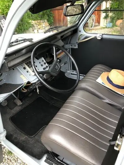 Citroën 2CV-6 1981 — Icône automobile restaurée, 65'000 km, véhicule vétéran — Miniatura 9