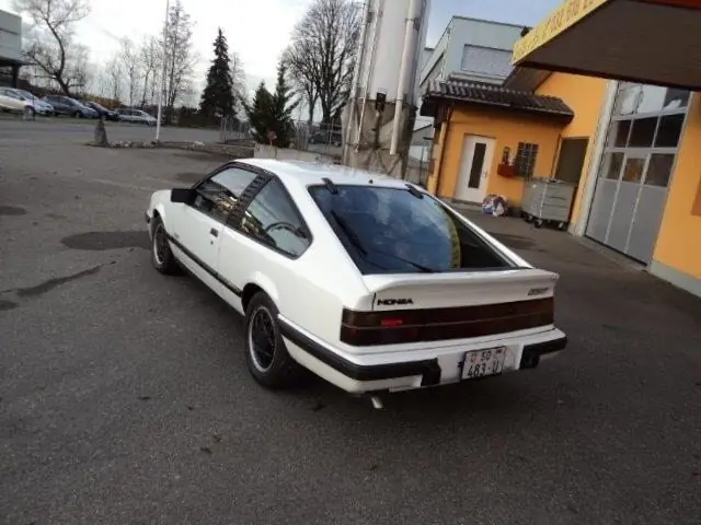Opel Monza 1984 — Coupé sportif classique, moteur 3.0L puissant