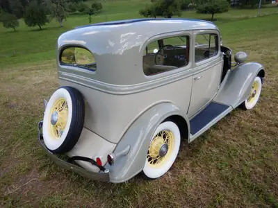 Chevrolet Standard Six Limousine 1935 — Chef-d'œuvre restauré, 6-cylindres authentique — arrière