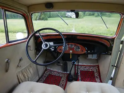 Chevrolet Standard Six Limousine 1935 — Chef-d'œuvre restauré, 6-cylindres authentique — Miniature 10