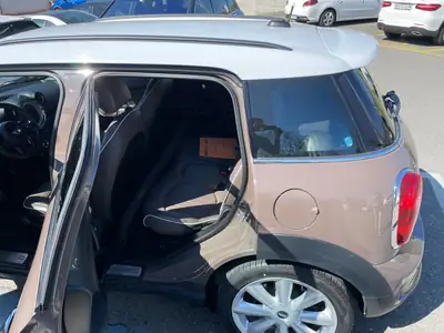 MINI Countryman Diesel 2013 — SUV compacte robuste, transmission automatique, garantie moteur — interni