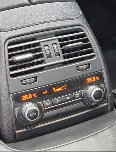 BMW 650 — Berline de prestige 449 ch, équipement maximal, transmission automatique — Detail