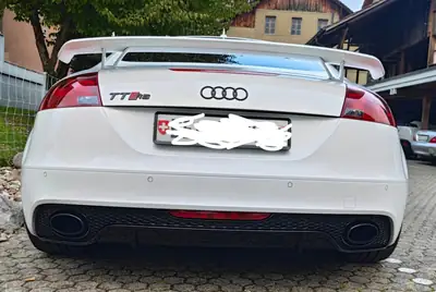 Audi TT RS 2012 — Coupé sportif 360 ch, entretien premium récent — Innenraum