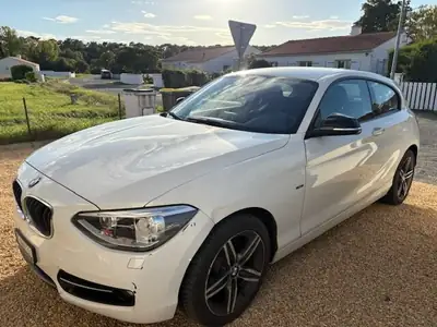 BMW Série 1 3-portes diesel — Robuste berline compacte, 4 pneus hiver inclus — Außenansicht