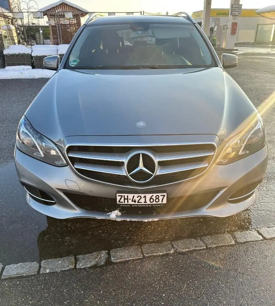 Mercedes-Benz E 220 Break — Élégance diesel automatique, 130'000 km