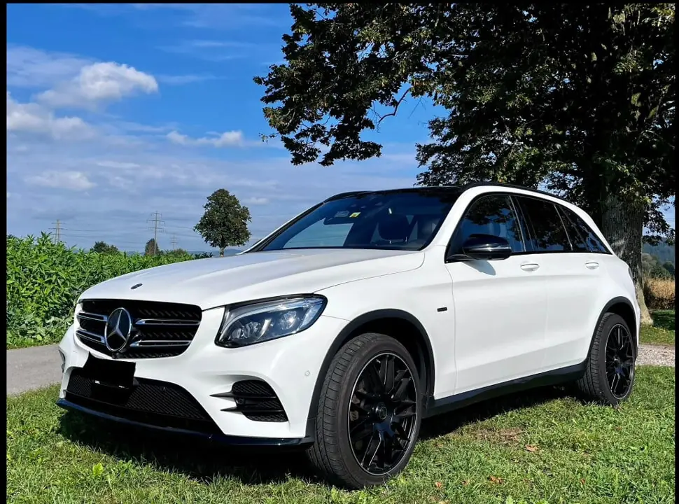 Mercedes-Benz GLC 350 Hybrid — SUV 7 places dynamique, moteur écologique et performant — Außenansicht