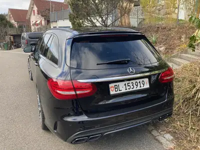 Mercedes-Benz C 63 AMG — Break sportif 510 ch, finition premium — Miniatur 9