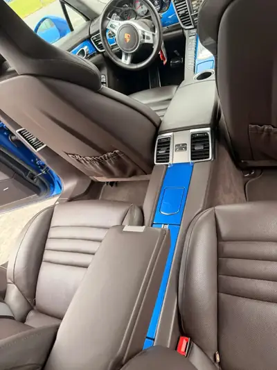 Porsche Panamera 2015 — Berline sportive 440 ch, transmission intégrale — détail