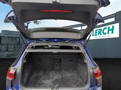 VW Golf Hybride 2022 — Berline compacte écologique, seulement 20 500 km — tableau de bord