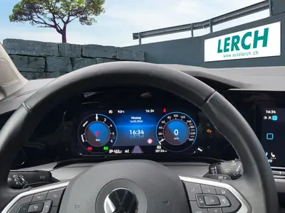 VW Golf Hybride 2022 — Berline compacte écologique, seulement 20 500 km — Miniature 10