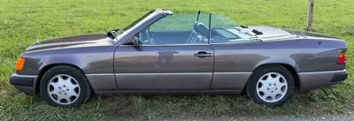 Mercedes-Benz 300 CE-24 Cabriolet — Youngtimer élégant, état impeccable, 227'000 km — arrière