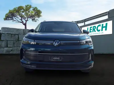 VW Tiguan 2024 — SUV Diesel robuste, tous terrains, faible kilométrage — interni