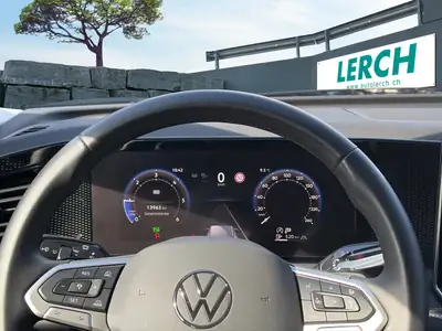 VW Tiguan 2024 — SUV Diesel robuste, tous terrains, faible kilométrage — Miniatura 14