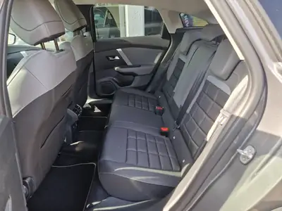 Citroën C4 électrique 2026 — Berline écologique 156 ch, quasi neuve — Miniatur 9