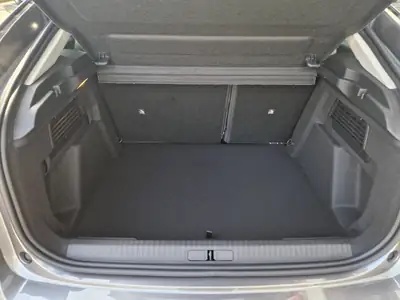 Citroën C4 électrique 2026 — Berline écologique 156 ch, quasi neuve — Miniatur 11