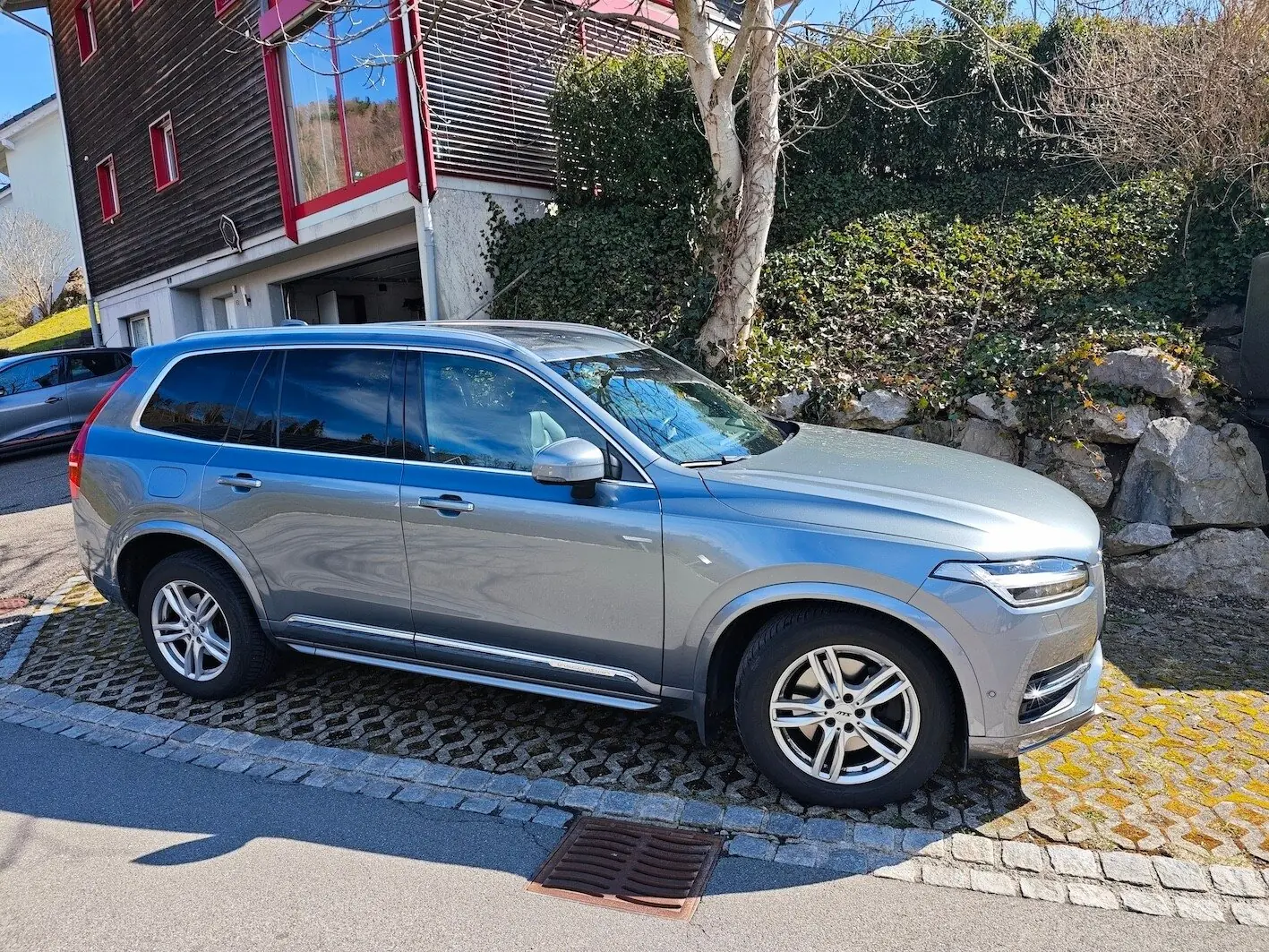 Volvo XC90 T6 AWD — SUV 7 places premium, traction intégrale et puissance 319 ch — Außenansicht