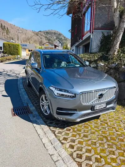 Volvo XC90 T6 AWD — SUV 7 places premium, traction intégrale et puissance 319 ch — Seitenansicht