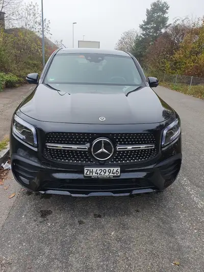 Mercedes-Benz GLB 220 — 7 places, diesel robuste, 48 000 km seulement — vista esterna