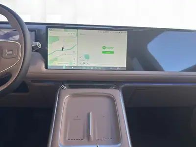 XPeng G9 — SUV électrique haute performance, 575 ch, Allradantrieb, faible kilométrage — Miniatura 8