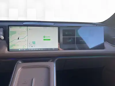 XPeng G9 — SUV électrique haute performance, 575 ch, Allradantrieb, faible kilométrage — Miniatura 10