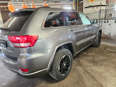 Jeep Grand Cherokee 2013 — SUV robuste 4x4, moteur diesel 241 ch — intérieur