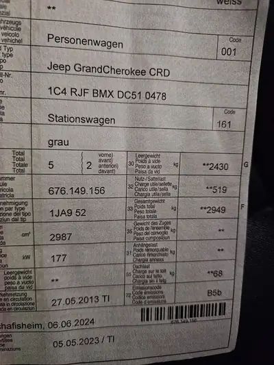 Jeep Grand Cherokee 2013 — SUV robuste 4x4, moteur diesel 241 ch — Miniature 11