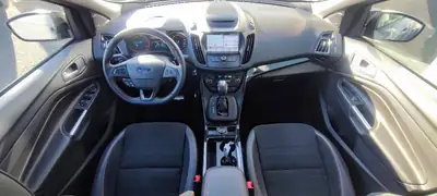 Ford Kuga Diesel 179 ch — SUV robuste 4x4, entretien réduit — detail