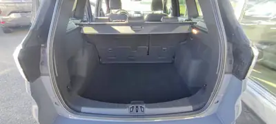 Ford Kuga Diesel 179 ch — SUV robuste 4x4, entretien réduit — Thumbnail 9