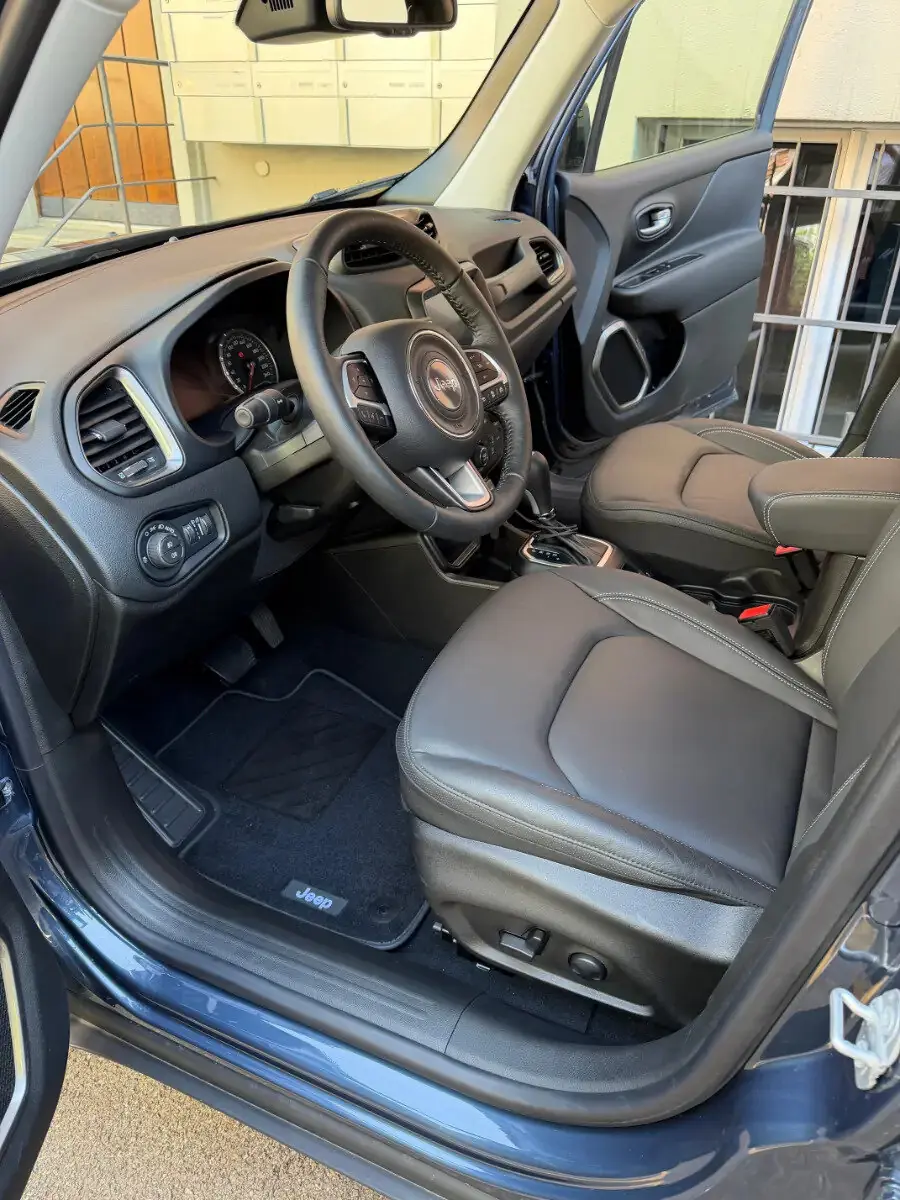 Jeep Renegade 2024 occasion Zürich — 4
