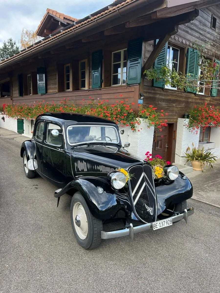 Citroën 11 BL 1953 — Berline de légende, entretenue par mécanicien — Außenansicht