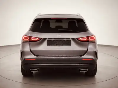 Mercedes-Benz GLA 250e — SUV hybride rechargeable, 40'000 km, garantie constructeur — cruscotto