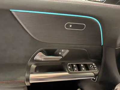 Mercedes-Benz GLA 250e — SUV hybride rechargeable, 40'000 km, garantie constructeur — Miniatura 11
