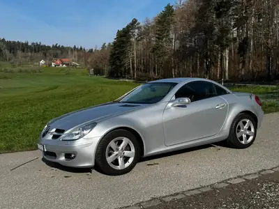 Mercedes-Benz SLK 280 — Roadster élégant, 231 ch et toit électromatique — fianco