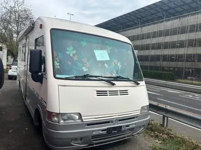 Mercedes-Benz Sprinter Camping-Car Mirage — Aménagé 6 couchettes, expert 2024 — fianco