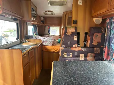 Mercedes-Benz Sprinter Camping-Car Mirage — Aménagé 6 couchettes, expert 2024 — interni