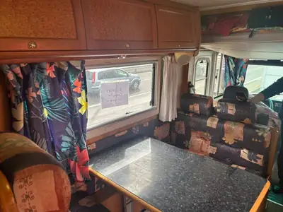 Mercedes-Benz Sprinter Camping-Car Mirage — Aménagé 6 couchettes, expert 2024 — Miniatura 11