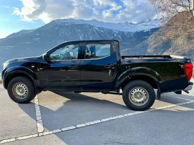 Nissan Navara 2022 — Pick-up robuste 4x4, 52 800 km, diesel automatique — Außenansicht