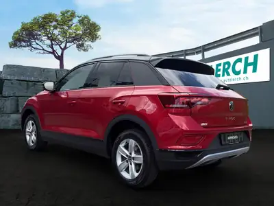 VW T-ROC Diesel — SUV compact performant, 10'600 km seulement — Heckansicht