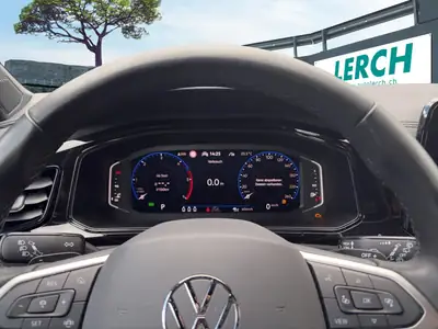 VW T-ROC Diesel — SUV compact performant, 10'600 km seulement — Miniatur 12