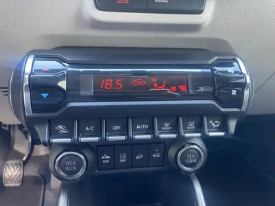 Suzuki Ignis 2020 — Citadine agile MHEV, freins neufs et 2 jeux de roues — Thumbnail 9