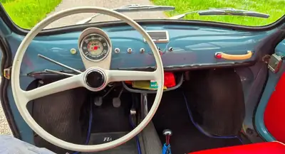 Fiat 500L Giardiniera 1967 — Chef-d'œuvre restauré, portes inversées iconiques — détail