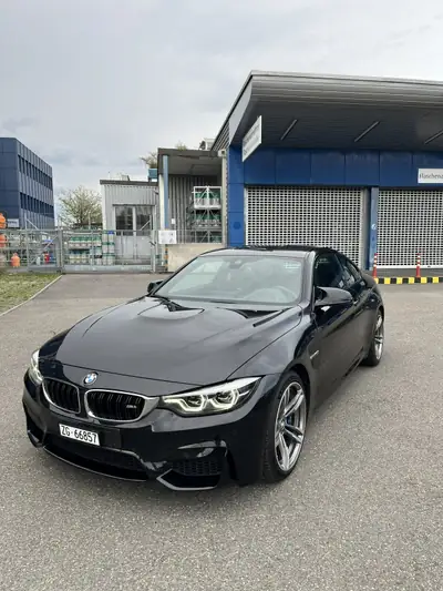 BMW M4 Coupé 2019 — 431 ch, Pack M Driver's, État impeccable — Außenansicht